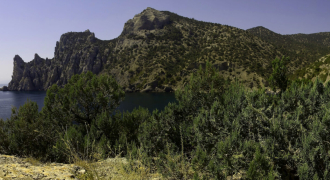 Панорама морской бухты в Крыму. АВТОР: Тихомиров Александр